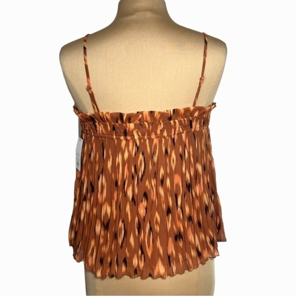 Nine West size L Pleated Smocked tank brown ikat leopard print - Picture 5 of 9
